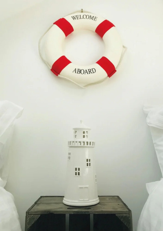 Air Sanitizers and Full Anti-Bacterial Cleaning Between Guests - Zoe's Place