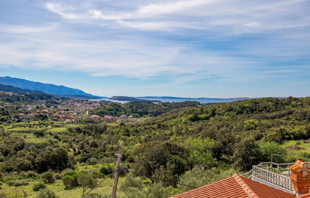 Stunning Home in Rab With Wifi and 3 Bedrooms