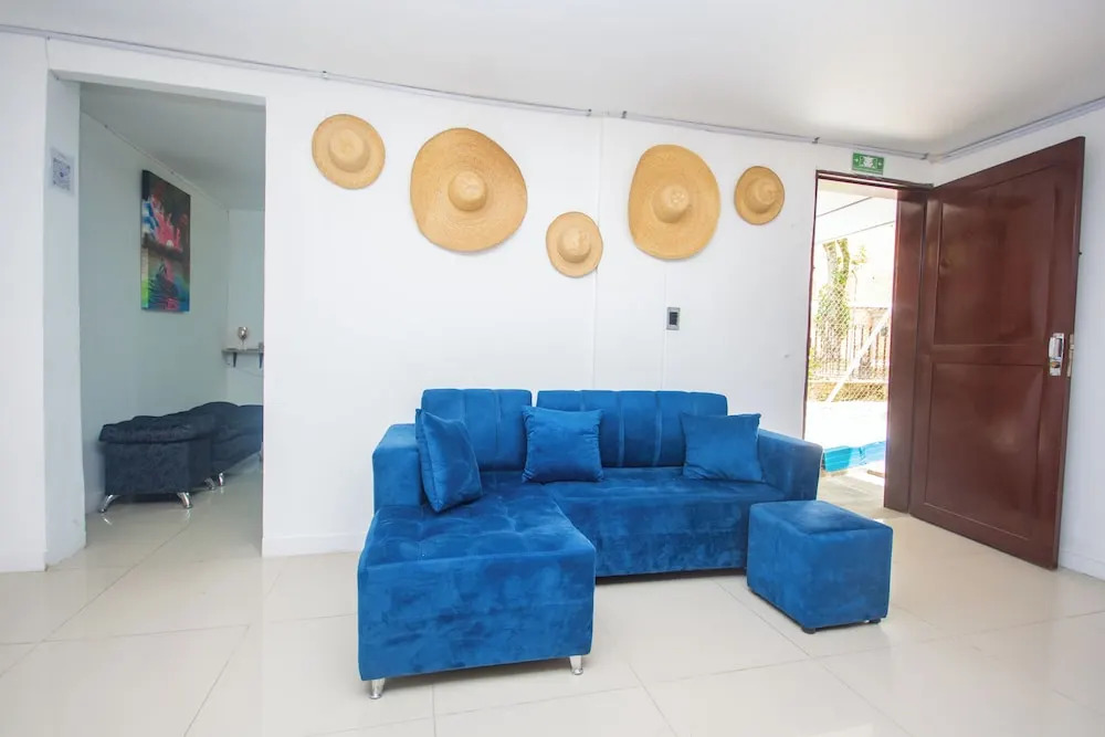 Blue Coast Hostal