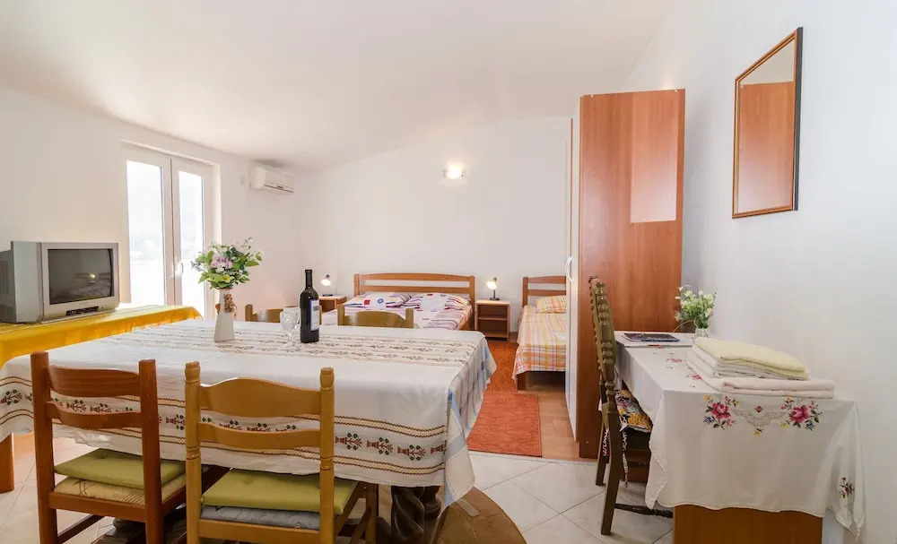 Guest House Sobra