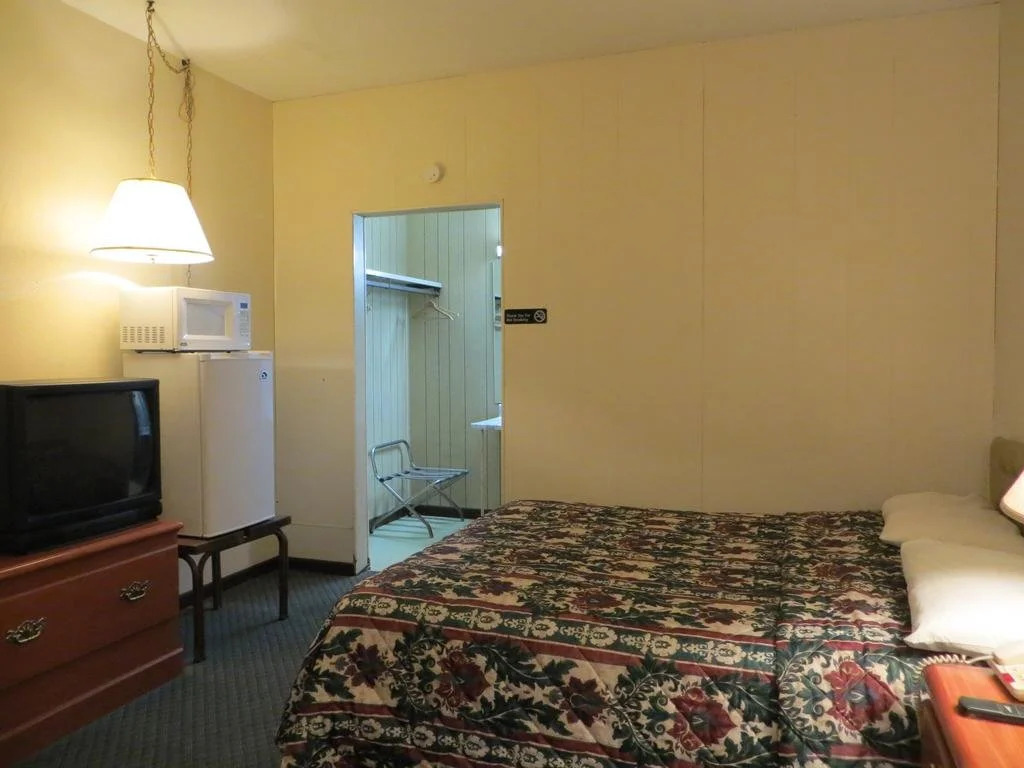 Bridgman Inn