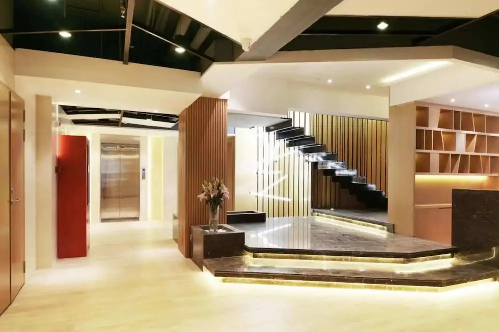 Shanghai Alight Hotel