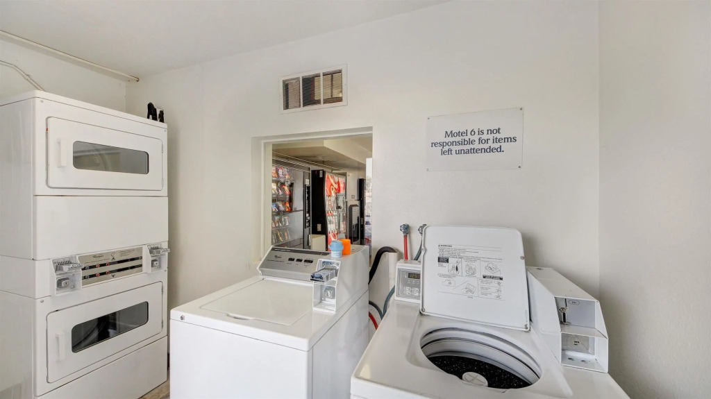 Motel 6-Wichita, KS - AIRPORT