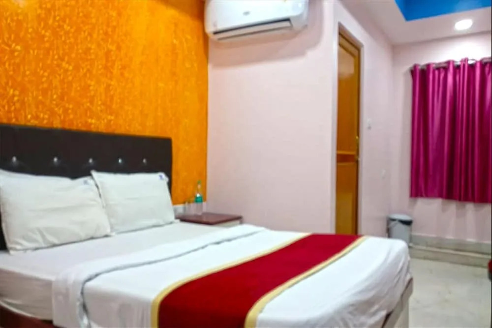 OYO 16845 Shree Karpagham Dreams
