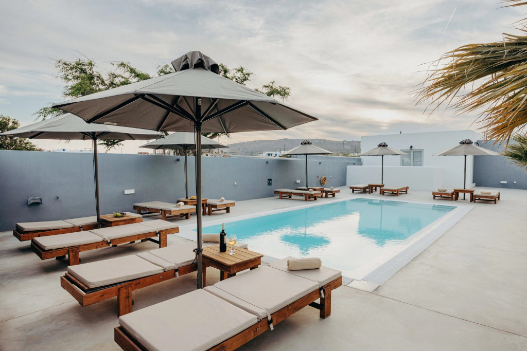 White Lily Suites & Lofts