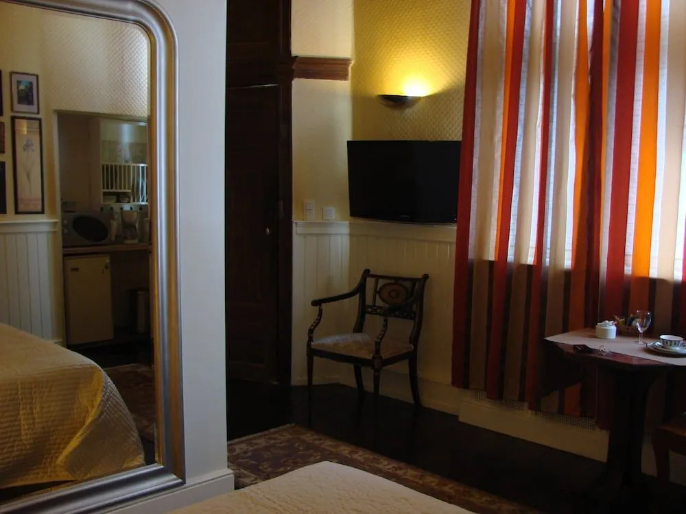 Aparthotel De Beek Anno 1410