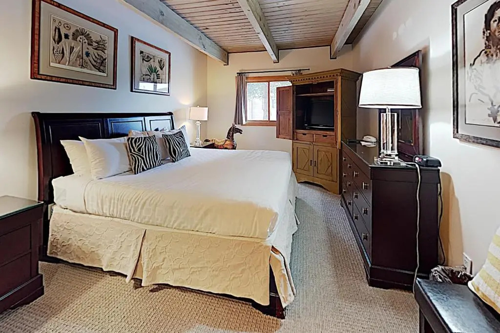Timberline Condominiums 3 Bedroom Deluxe Unit C1A