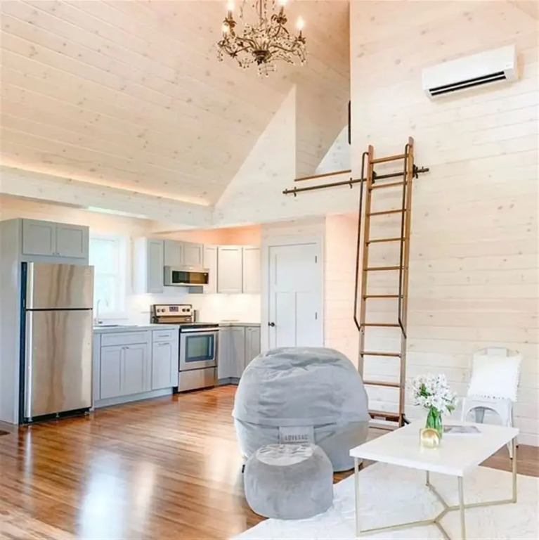 Couples Cottage Limit 4 1 Bedroom Cottage