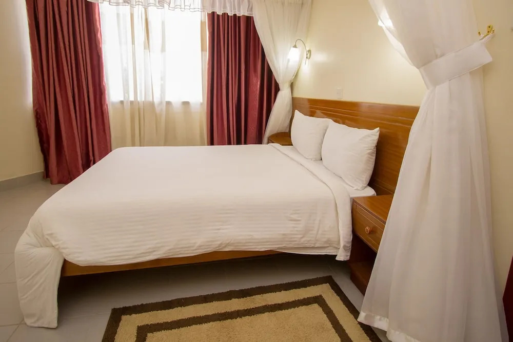 Sirikwa Hotel