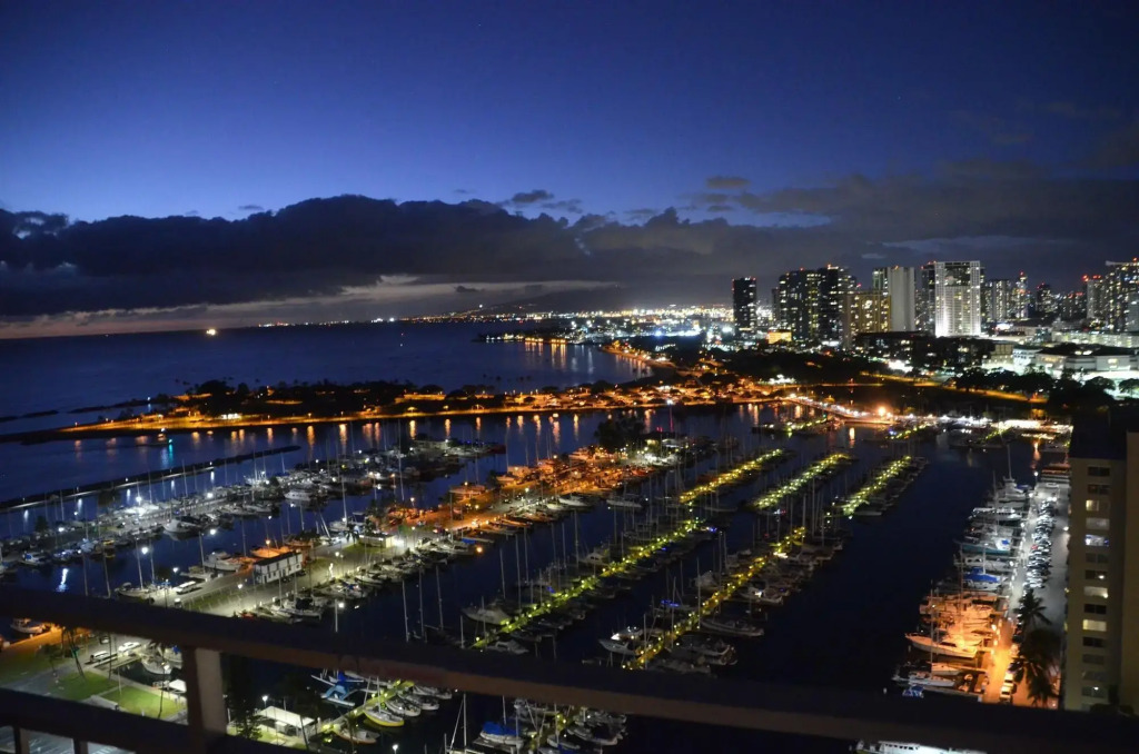Spacious One Bedroom Harbor View Condos at Ilikai Marina With Private Balcony