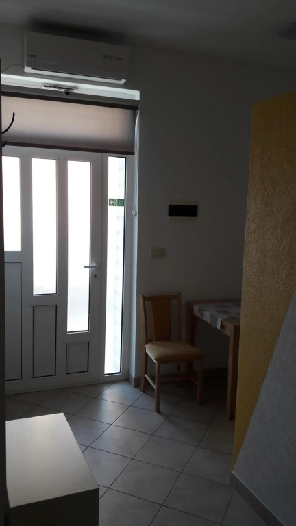 Studio apartman Latica