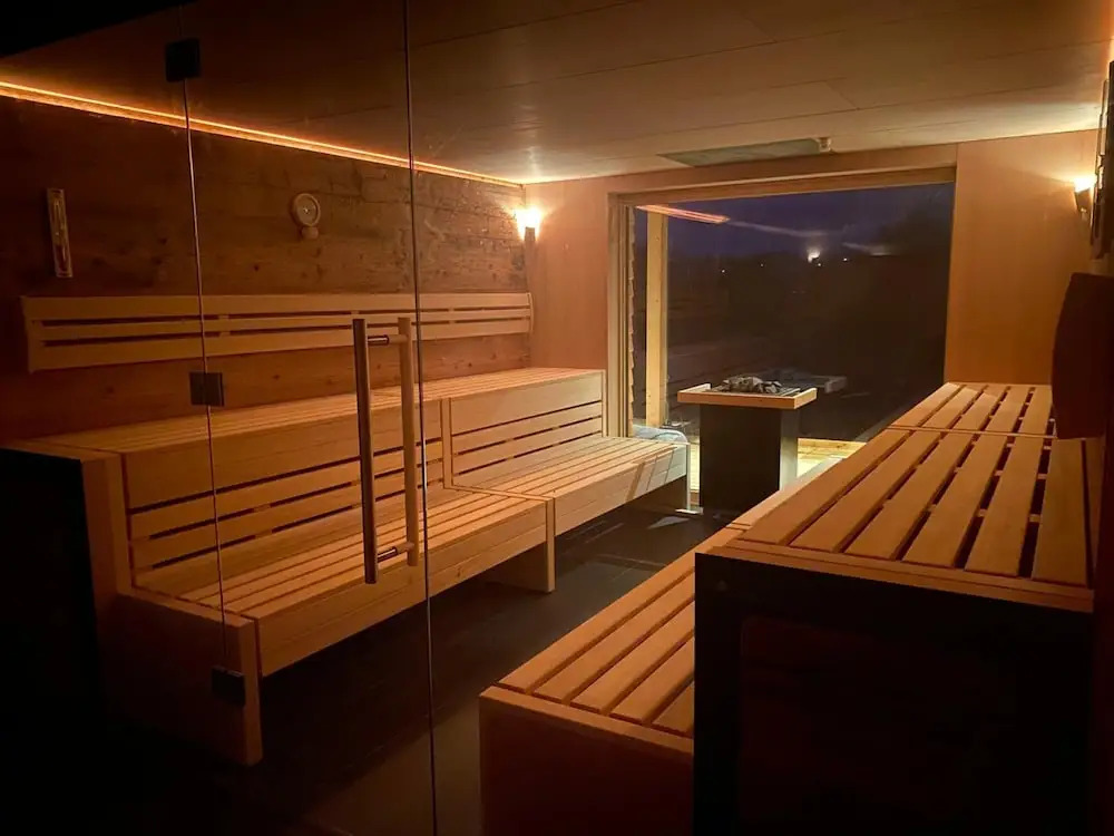 Landhotel Haringerhof mit Saunawelt und Naturbadeteich