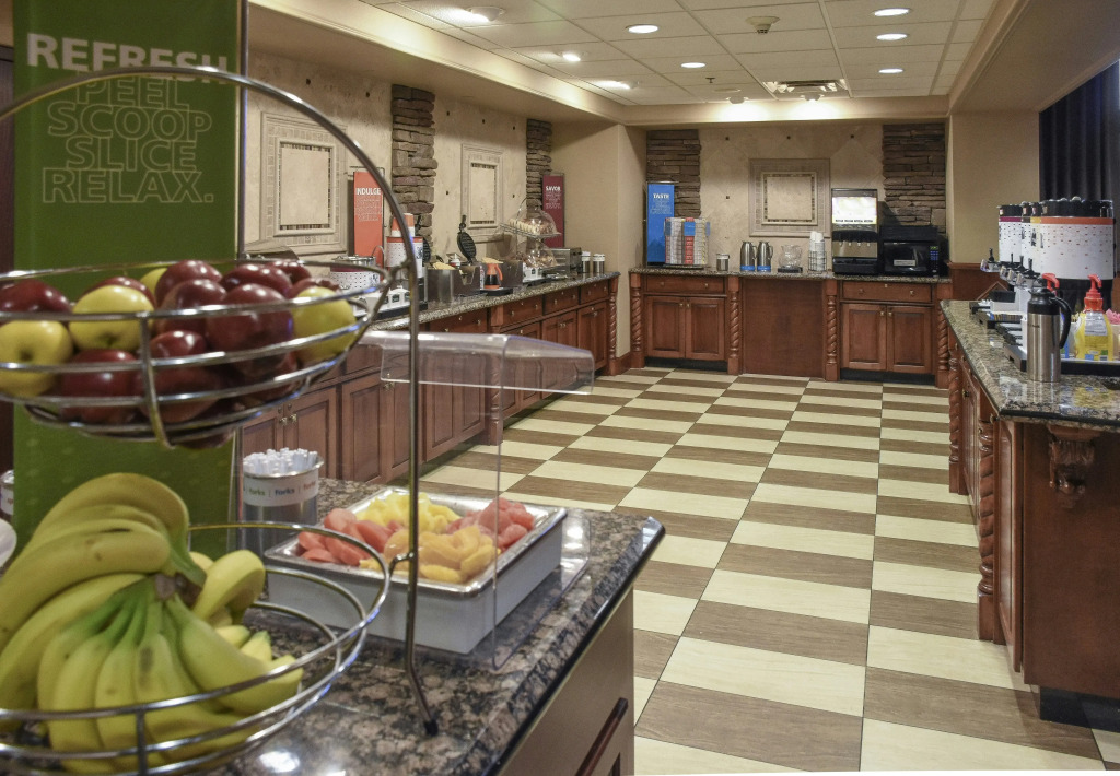 Hampton Inn & Suites Youngstown-Canfield