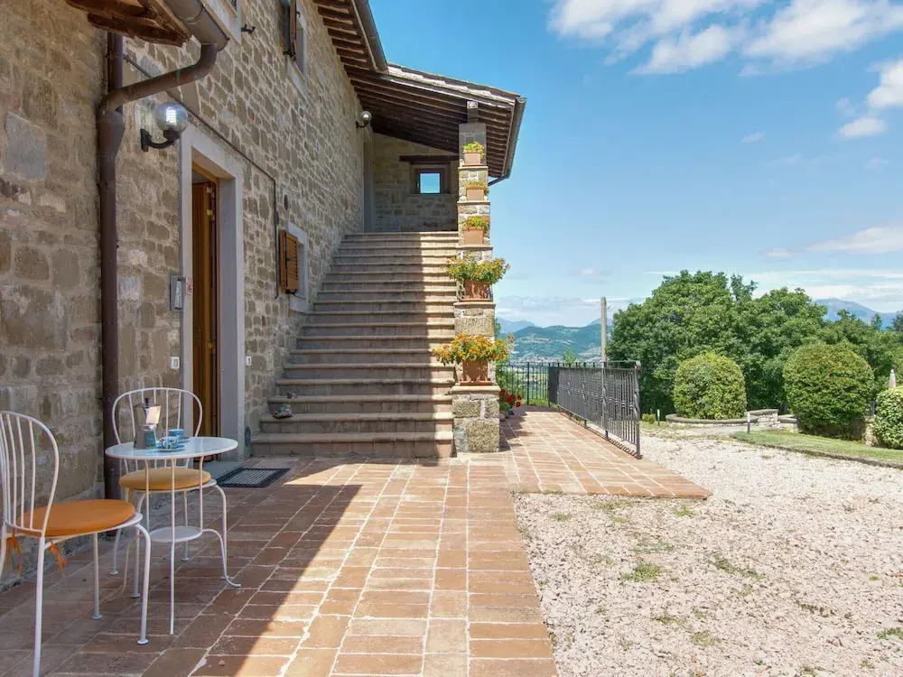 Pretty Holiday Home in Gubbio With Garden