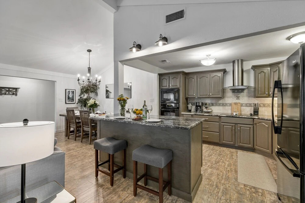 Gorgeous Home Near Wineries w/ Hot Tub & Fire Pit