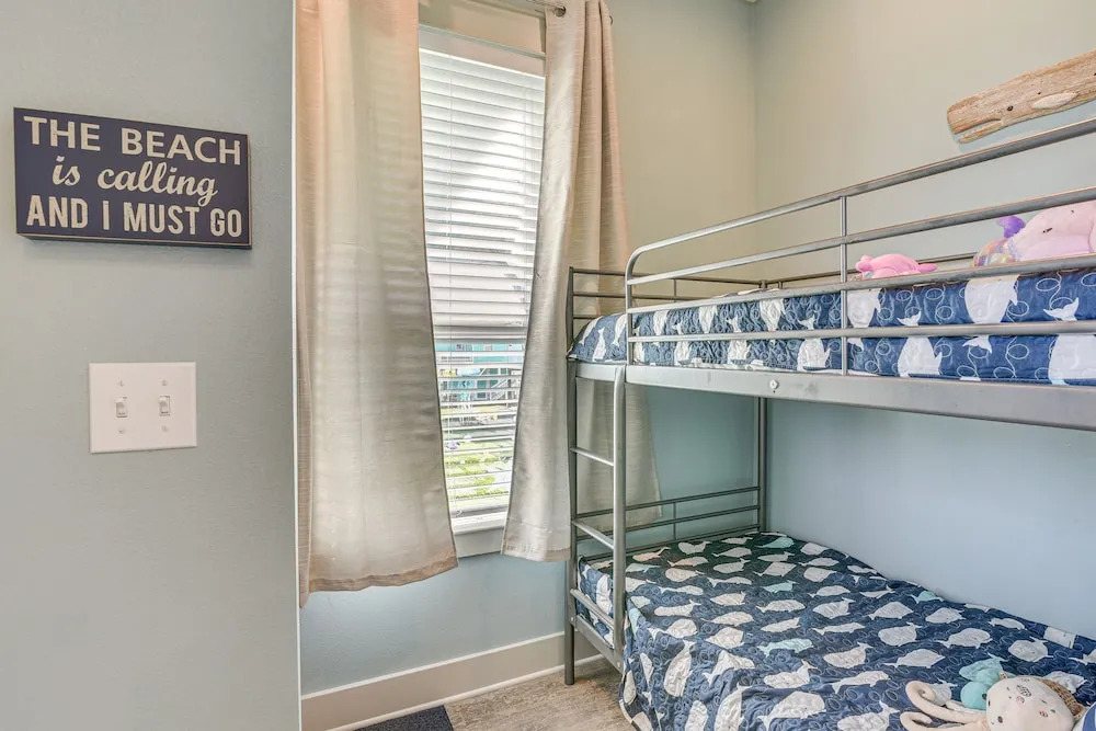 Texas Gulf Coast Home: Walk to Bolivar Beach!, Port Bolivar