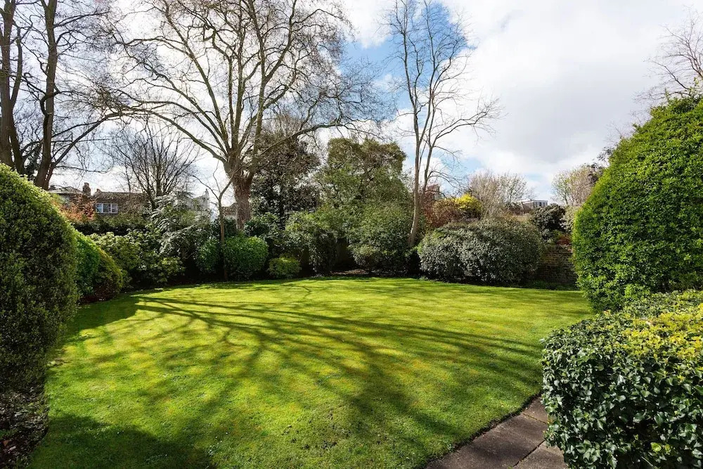 Perfect Pied-a-terre in Clapham by Underthedoormat