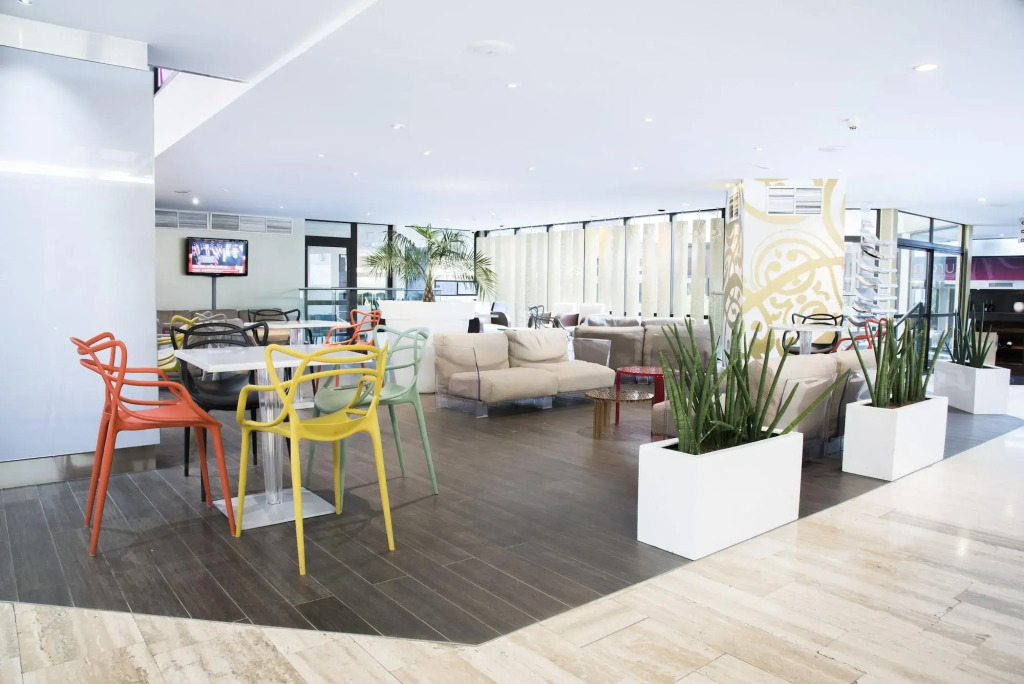 Отель Mercure Paris Centre Tour Eiffel