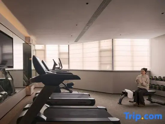 Shantou Railway Station Huangshan Road Atour Hotel