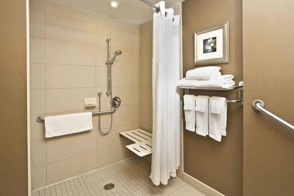Holiday Inn Express Kingston Central by IHG