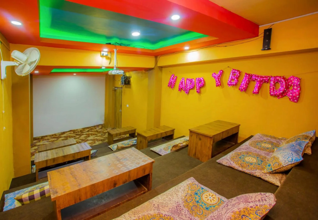 Hotel The Hub By OYO Rooms
