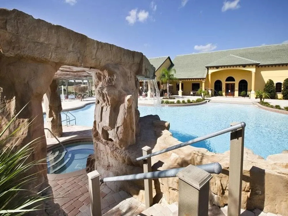 Paradise Palms 3073