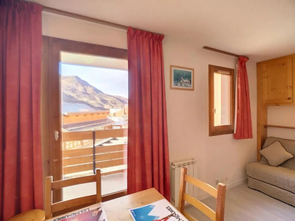 Appartement Les Menuires, 1 pièce, 3 personnes - FR-1-178-40