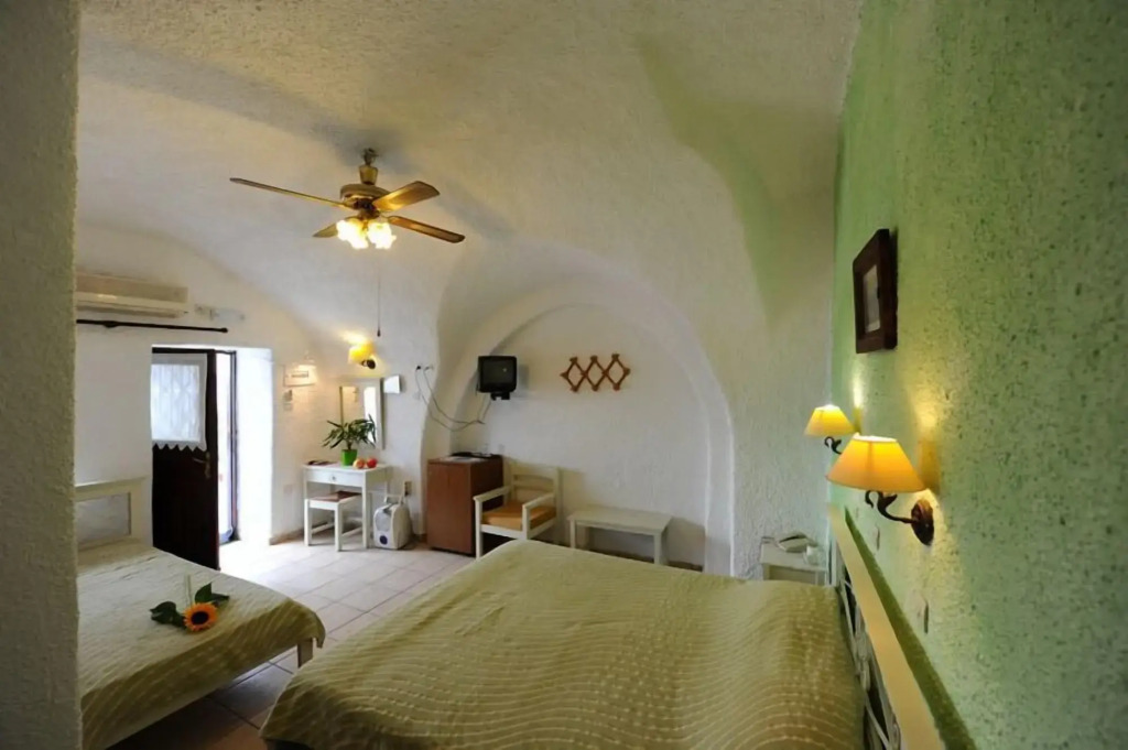 Kavalari Hotel