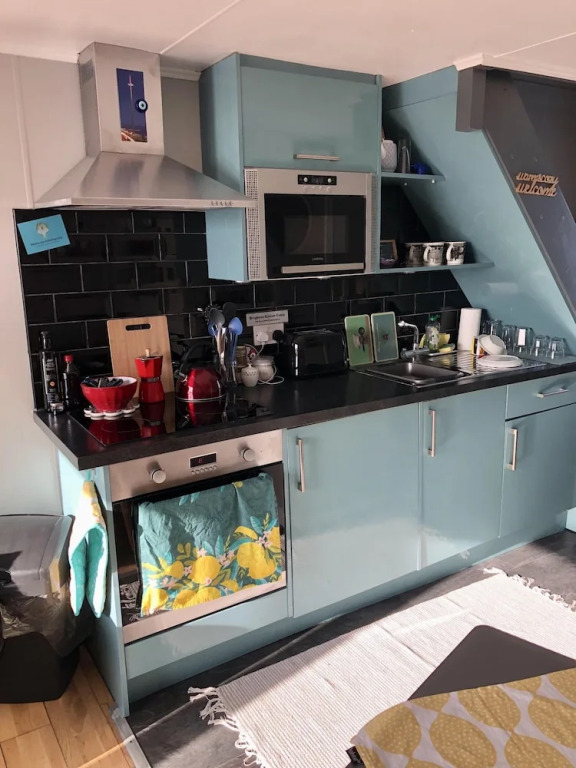 Brighton Water Cabin With Free Parking