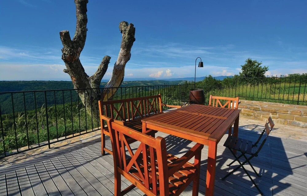 Gorgeous Home In Gracisce