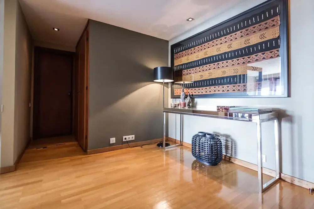 DAHome - Collector's Luxurious Apartment