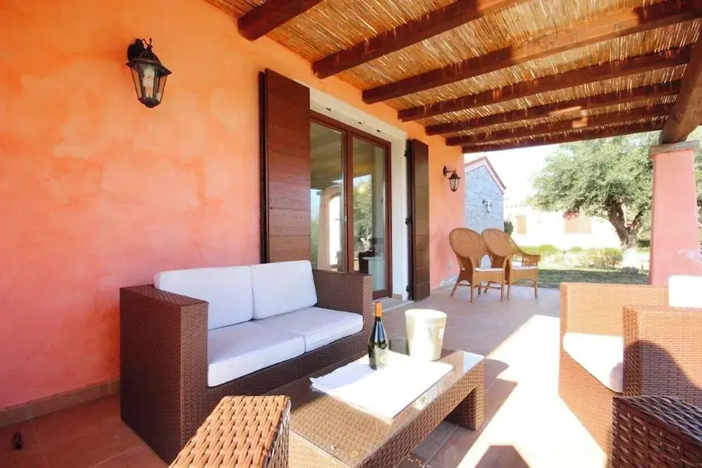Villas with common or private pool in Costa Rei