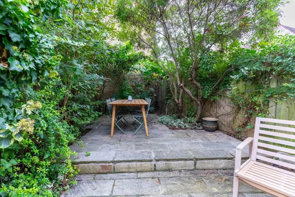 Serene & Stylish 1BD Flat - Tooting Bec!
