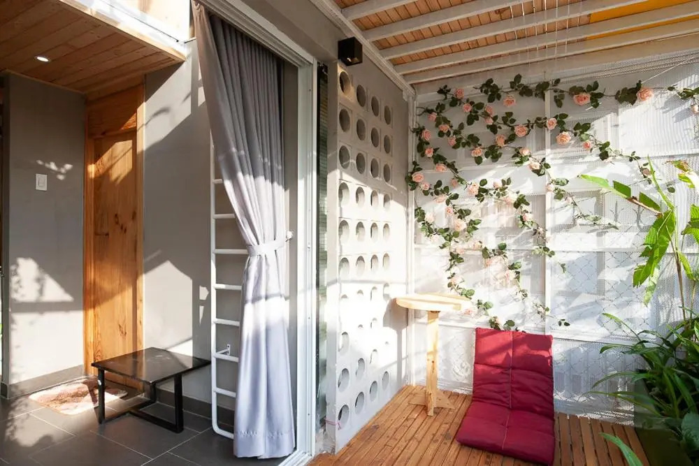Soc House 1