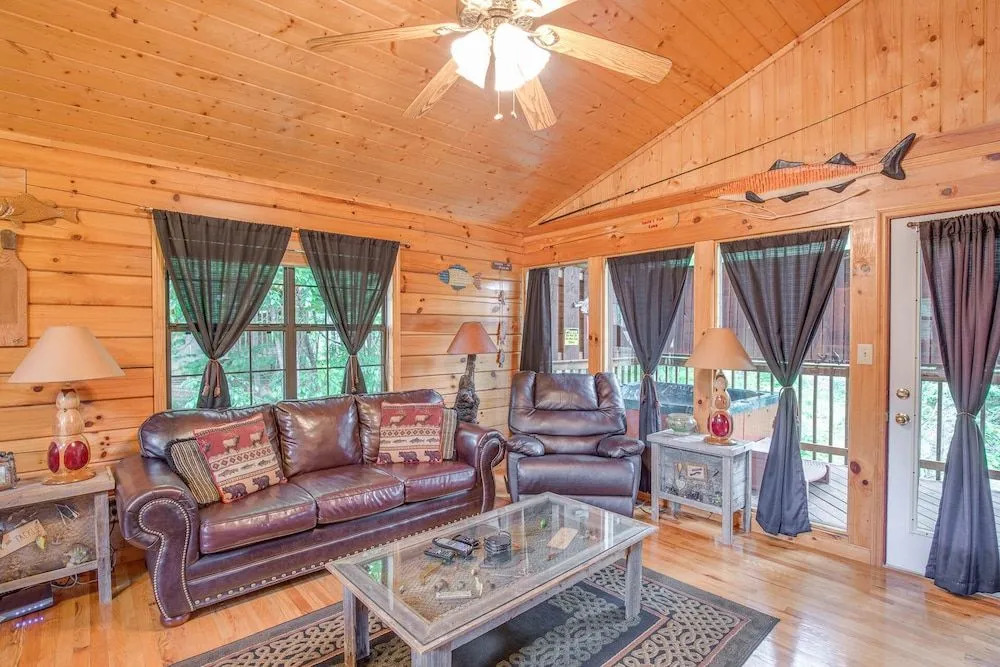 Bear Escape by Jackson Mountain Rentals