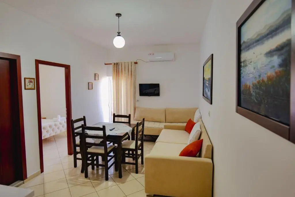 Eleni Guest House