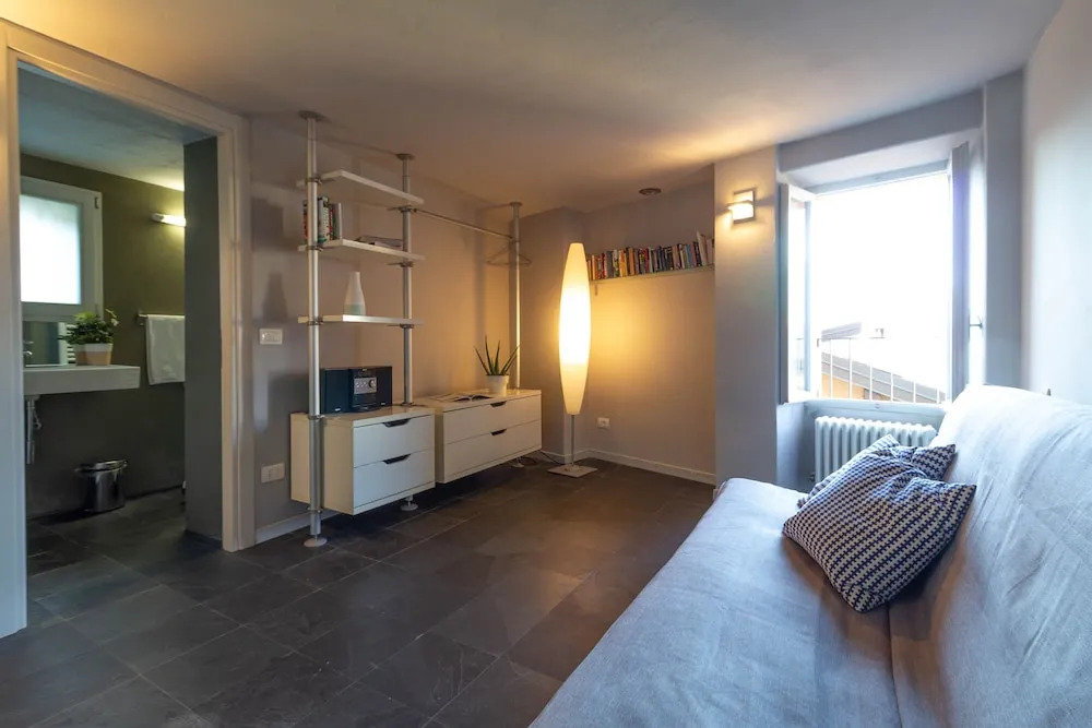 Mamma Ciccia Holiday Home - La Tour Orange Varenna