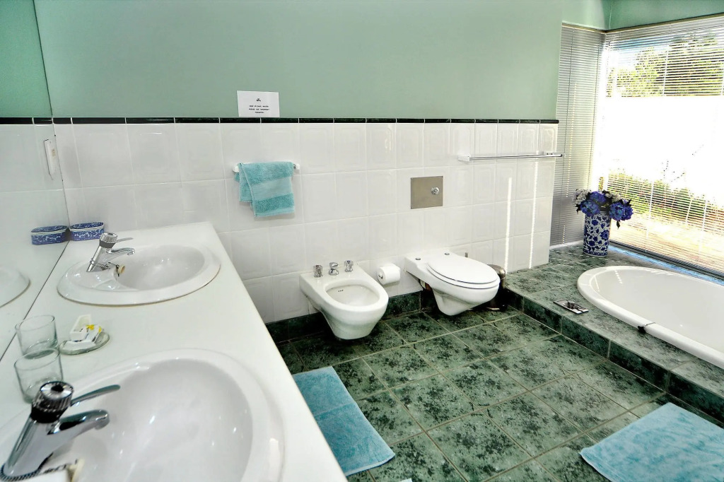 Admiralty Bed & Breakfast