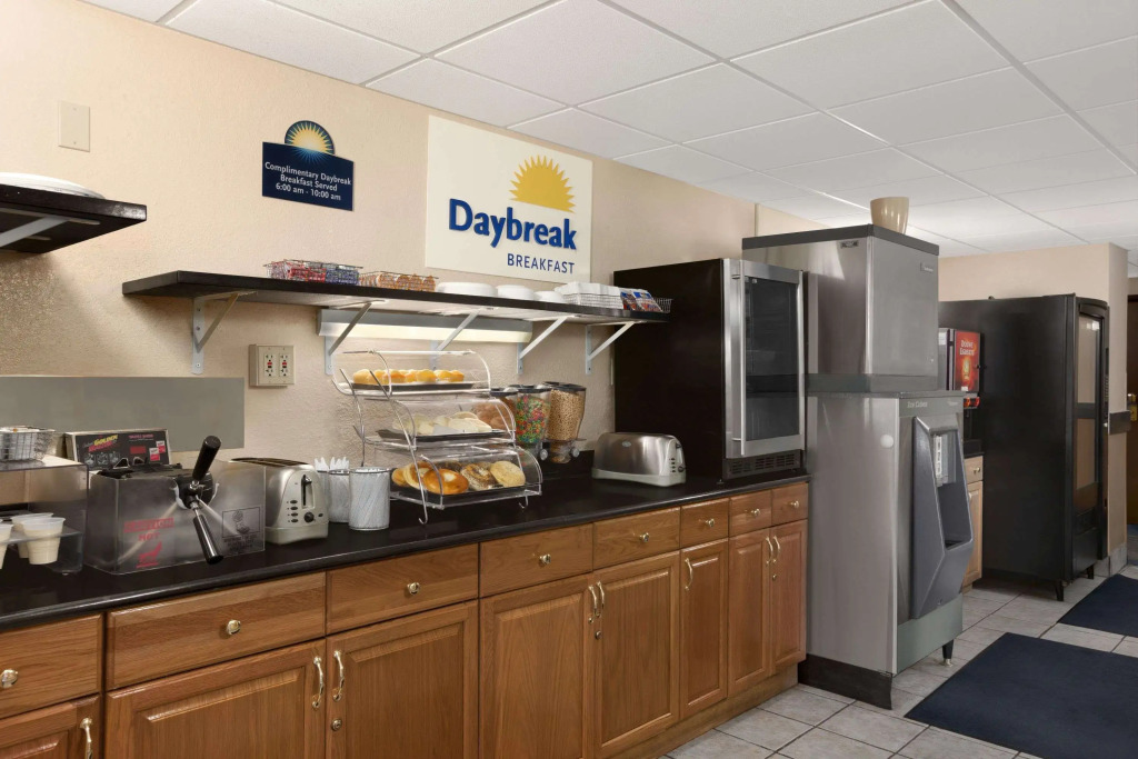 Days Inn by Wyndham Keene NH