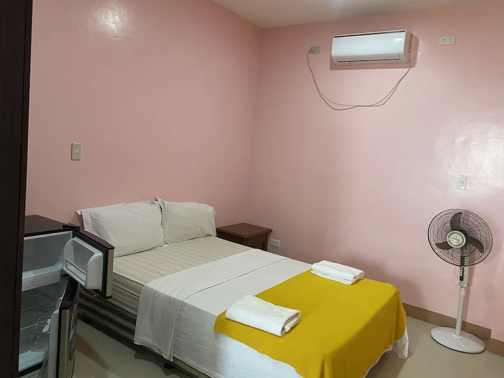 Kellocks Seaview Apartelle