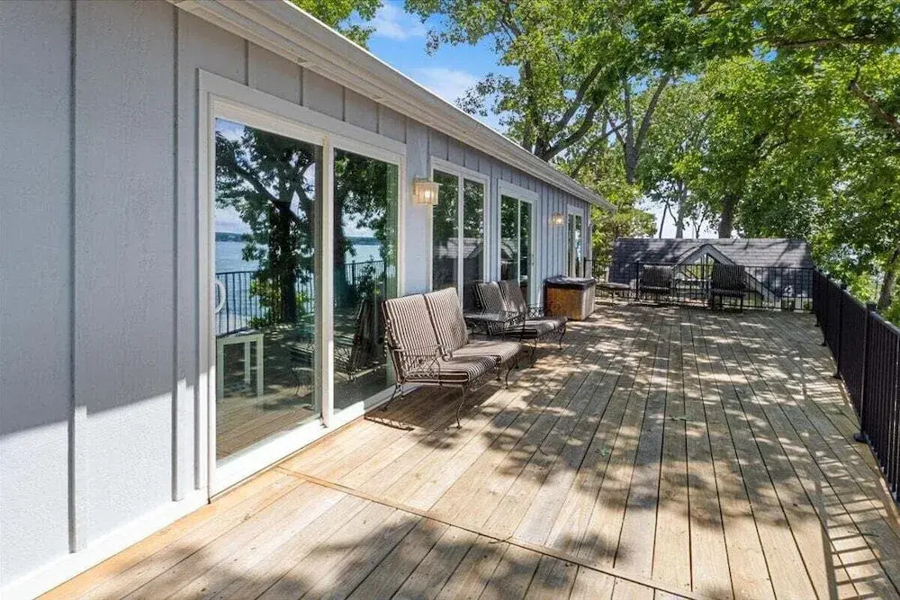 Firepit, Spacious Decks, Breathtaking Views