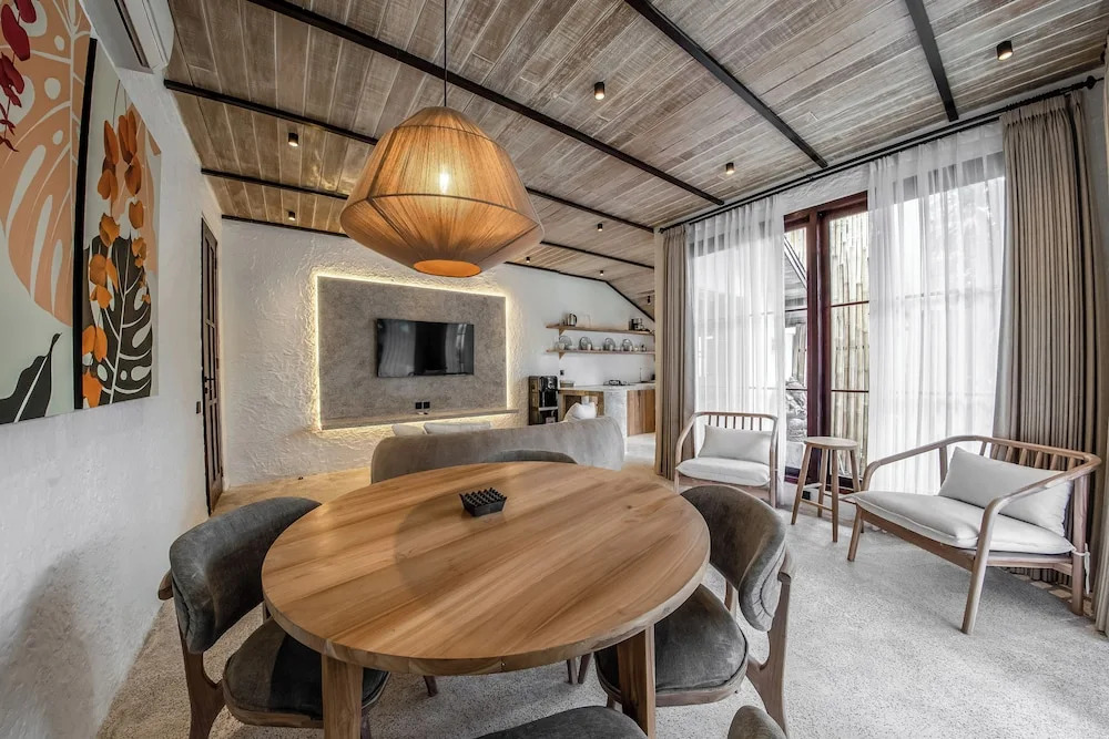 Putri Salju Villa by EVDEkimi - Scenic terrace in the Artistic heart of Ubud