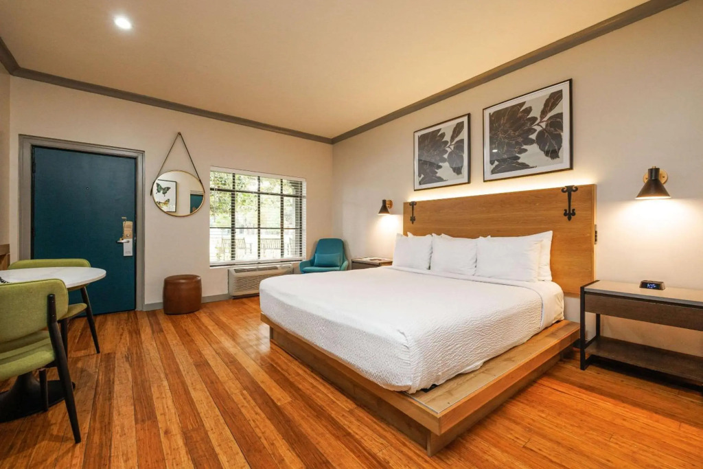 Inn Marin and Suites, an Ascend Collection Hotel