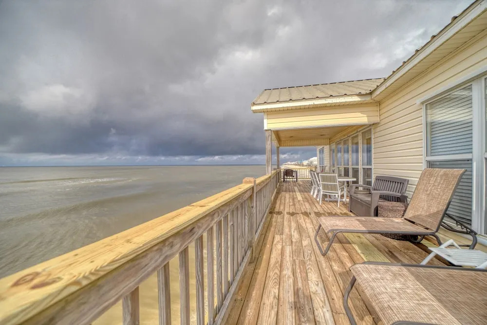 Second Wind - Recently Renovated! Small Private Pool, Game Room, Crows Nest, The Perfect Vacation Spot! 4 Bedroom Home by RedAwning