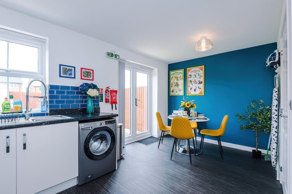 Ideal for Business Long-term Guests Free Parking