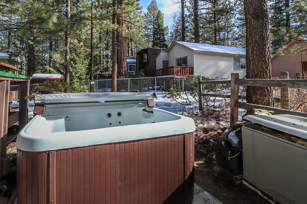 Moonridge Cottage-1817 by Big Bear Vacations
