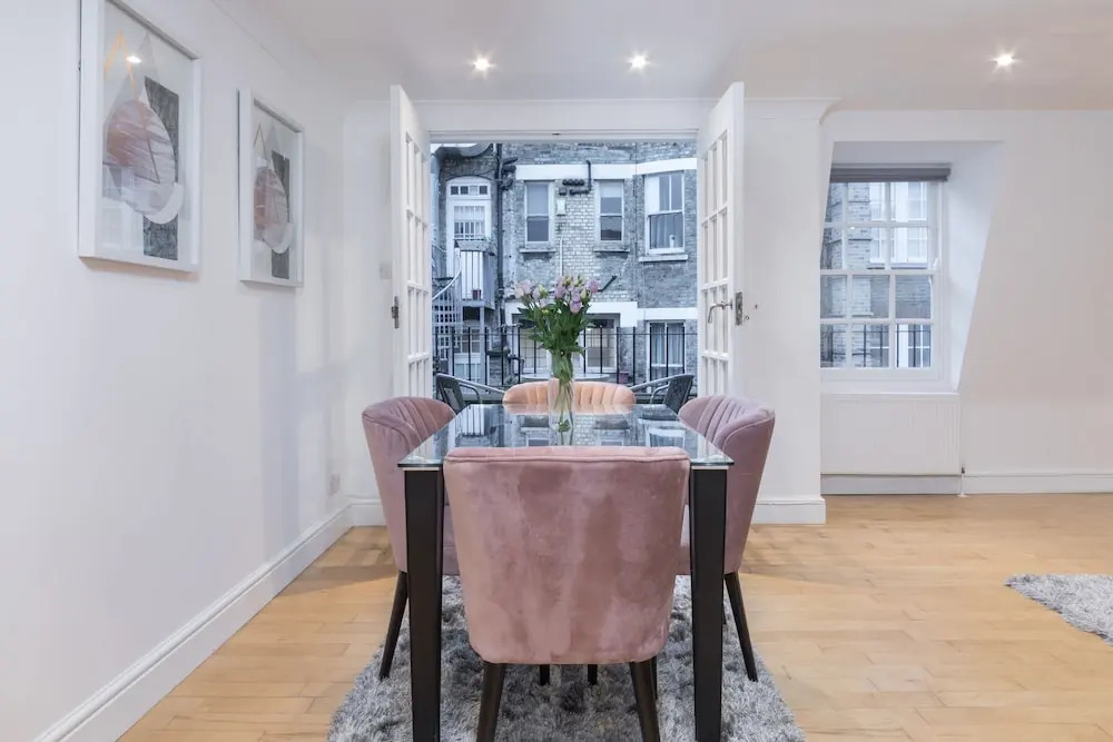 Delightful Duplex 3 Bedroom Apartment in Central London by Oxford st