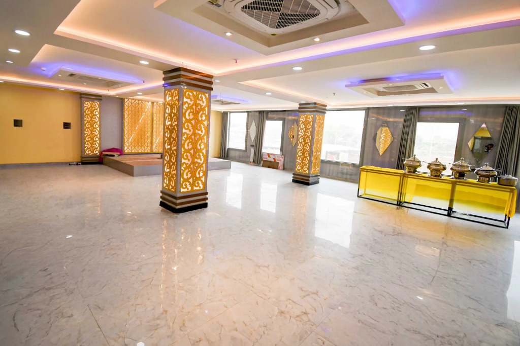 Townhouse Oak Gorakhpur Bharat Mata Mandir