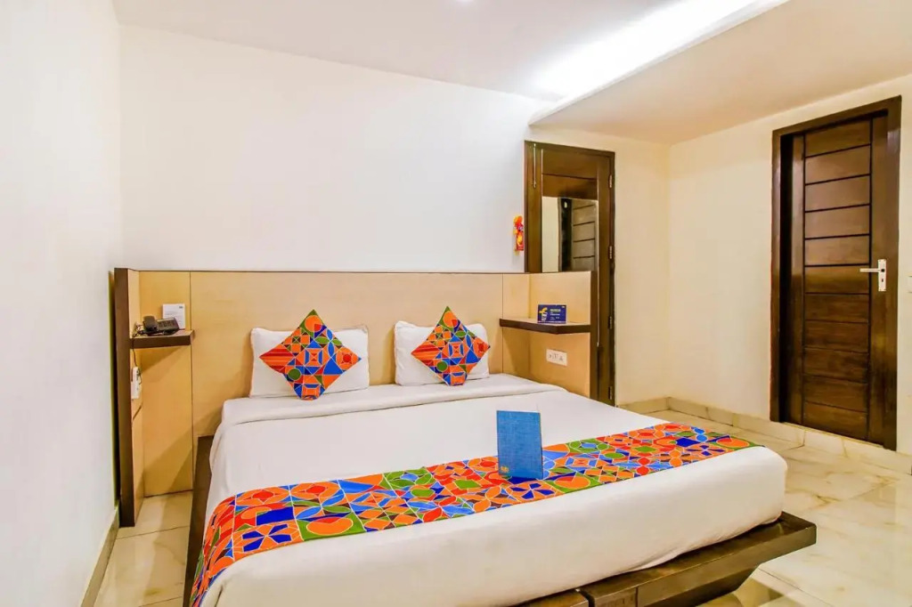FabHotel White Klove - Nr New Delhi Railway Station