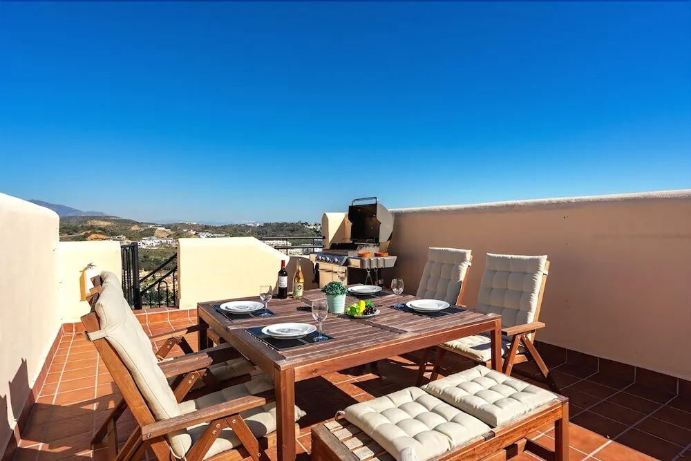 Duplex with a view Ref 69